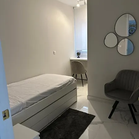 Luxury Beach Flat *